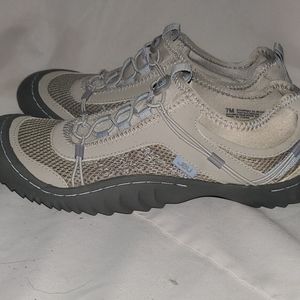 Never worn JBU slip on sneakers